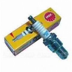 Свеча зажигания NGK BPR6ES для двигателей Honda CG135, CG160, GX160 7282 в Костроме